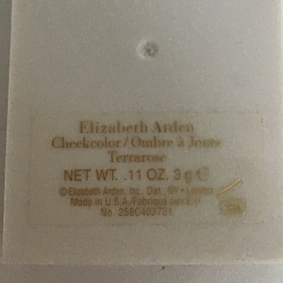 Elizabeth Arden Terrarose Blush - Picture 3 of 5